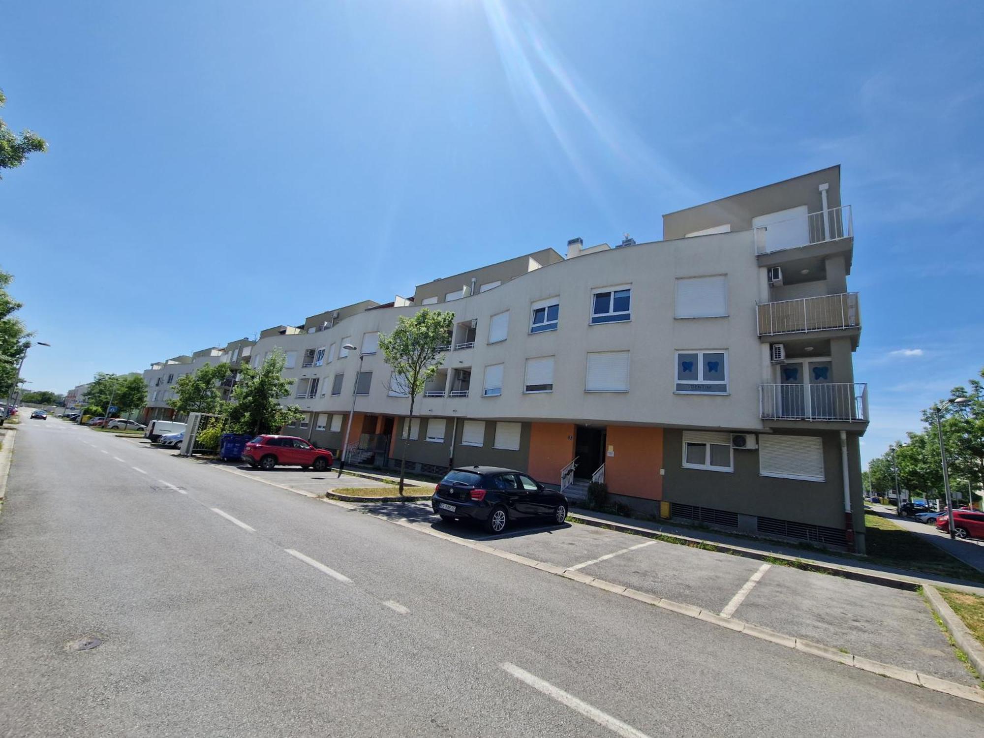 Apartment Rose Сесвете Екстериор снимка