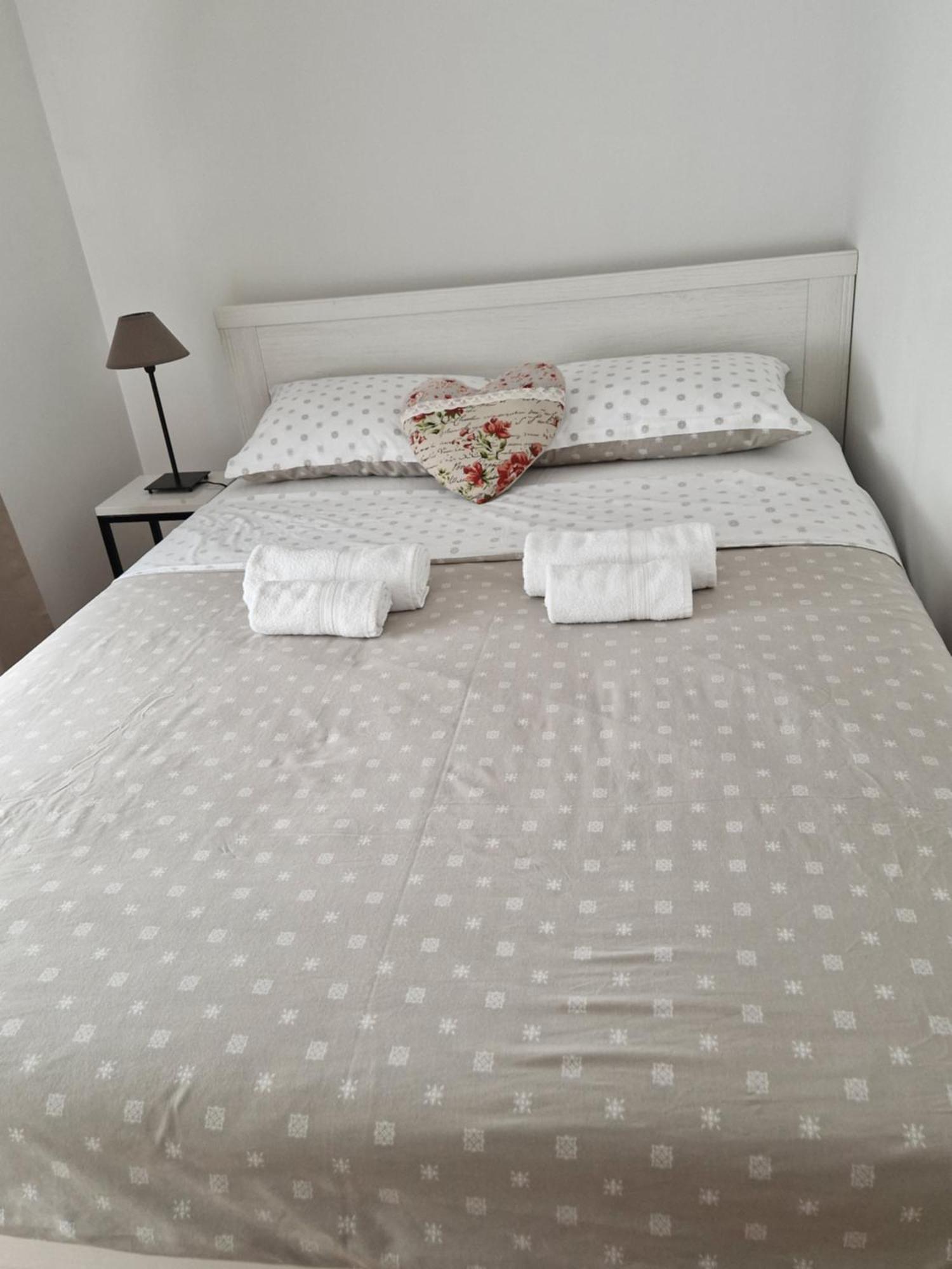 Apartment Rose Сесвете Екстериор снимка